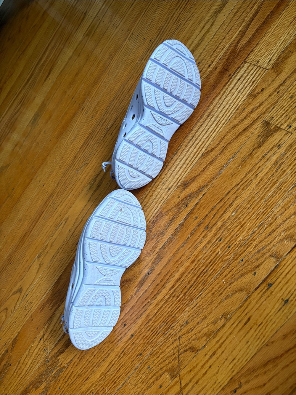 Kane Women’s Slip-On Perforated Sandal - White - Picture 6 of 6